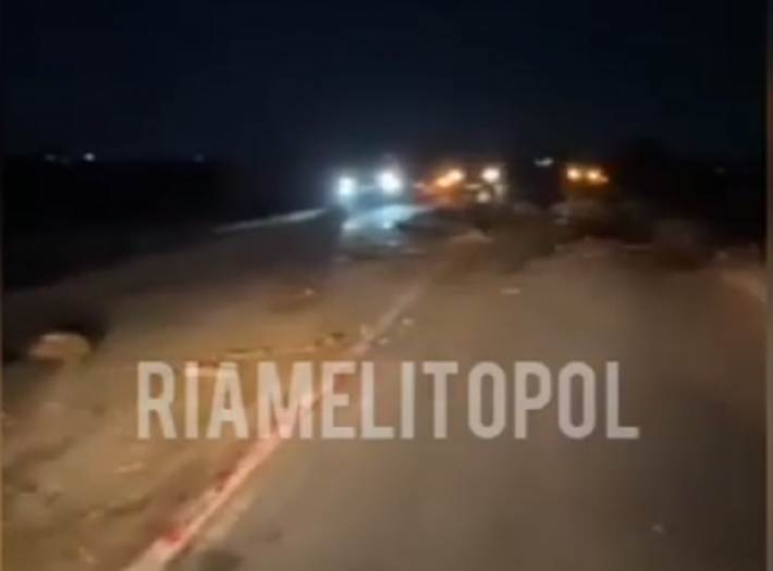 Под Мелитополем вся дорога устлана трупами (видео)