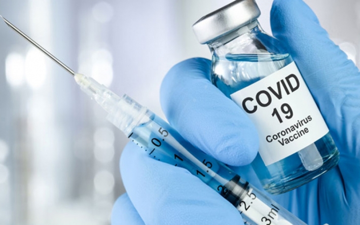 Как вакцинированные мелитопольцы коронавирус переносят