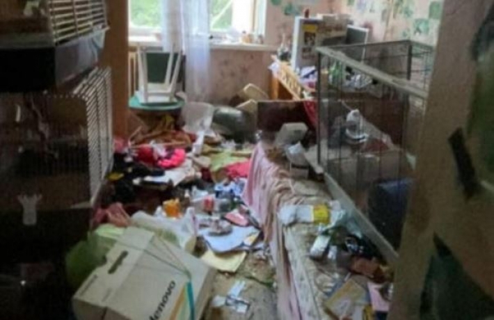 Многие уже погибли: в Киеве из квартиры спасли 13 истощенных животных, фото