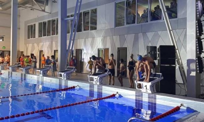 В Мелитополе за пропуски занятий в бассейне высчитывают «штрафные»