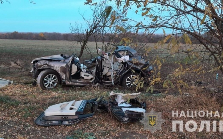 Праздновали и катались: погибшие подростки в аварии на Херсонщине снимали свои гонки на скорости 140 км