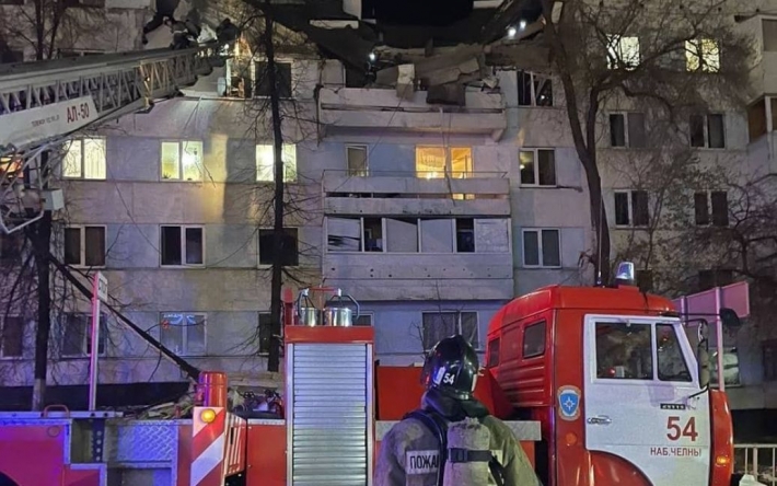 Взрыв в Набережных Челнах произошел в квартире, которая была отключена от газоснабжения: видео момента