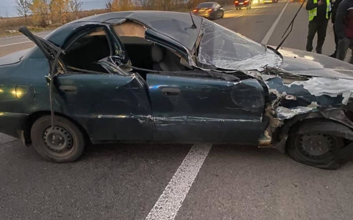 В Киевской области водитель на Daewoo Lanos столкнулся с грузовиком: погибла 6-летняя девочка (фото)