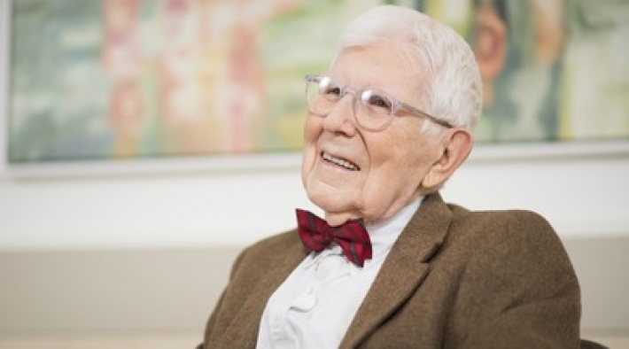 В возрасте 100 лет умер психотерапевт Аарон Бек - как он научил мир бороться с депрессией