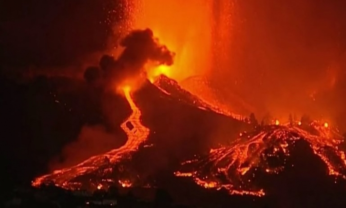 Могут погибнуть миллионы: вулкан на Канарах может 
