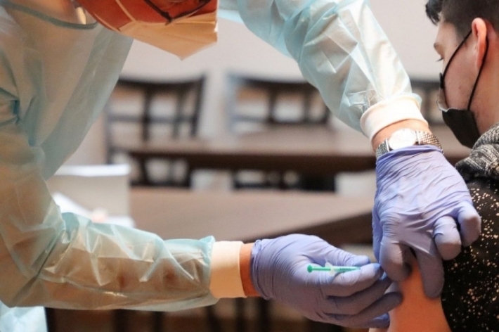 Мелитополь бьет рекорд по числу вакцинированных от коронавируса