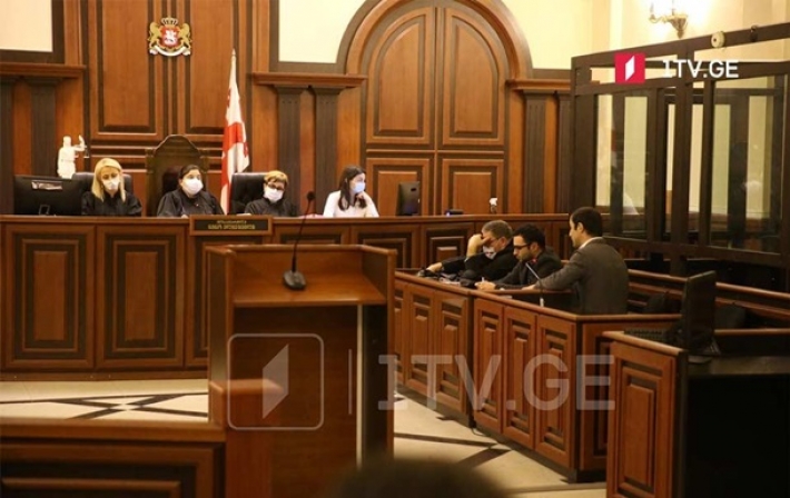 Суд в Тбилиси отменил арест Саакашвили по одному из дел