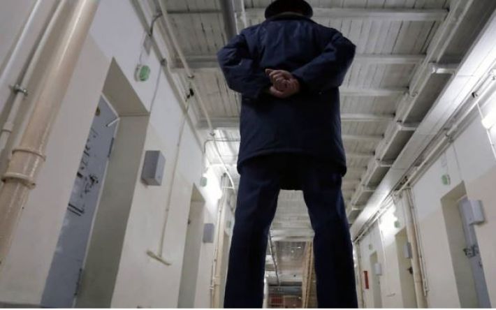 В Мелитопольском районе заключенный набросился на охранника