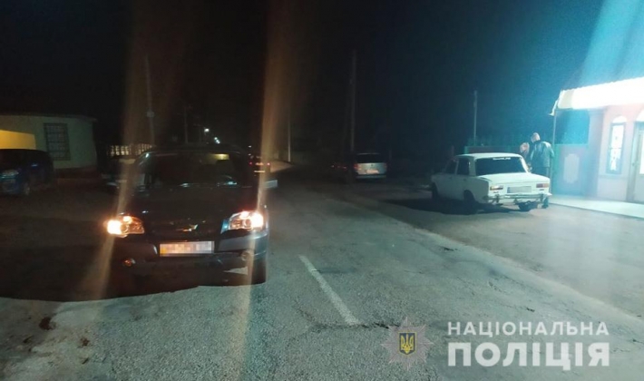 В Запорожской области под колеса авто угодила 8-летняя девочка