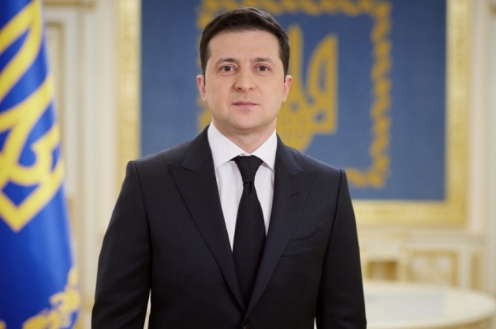 Зеленский записал новое видео и пообещал по 1 тысяче гривен вакцинированным украинцам