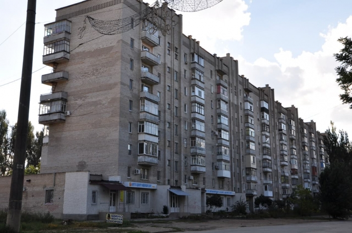 Мелитополь выставляет на продажу помещения бывшей поликлиники (фото)