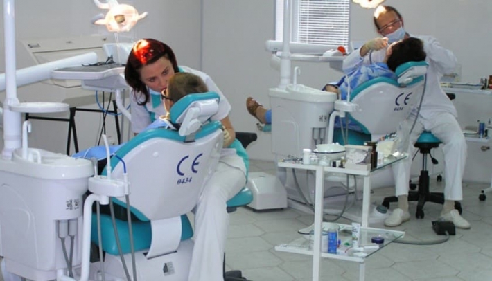 Кто в Мелитополе получит право на бесплатные стоматологические услуги в 2022 году