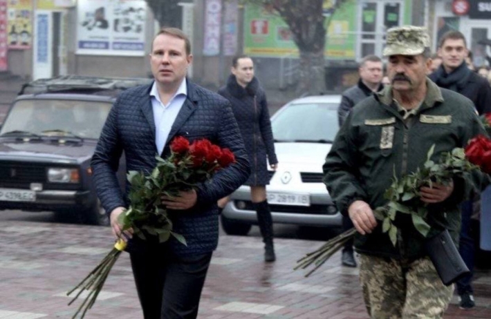 Сергей Минько поздравил горожан с Днём Достоинства и Свободы (фото)