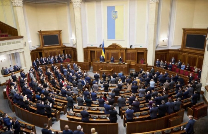 Обязательный украинский язык в быту: депутаты объяснили детали закона