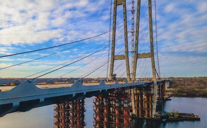 В Запорожье выбирают имена для новых мостов