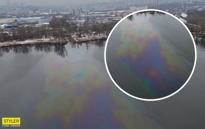 В озеро Киева сливают опаснейшие отходы: на воде пленка из нефти (фото)