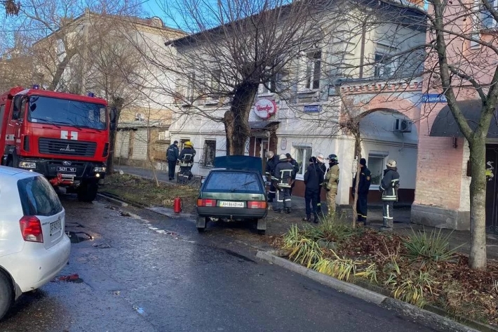 В Бердянске автомобиль без водителя попал в ДТП (фото)