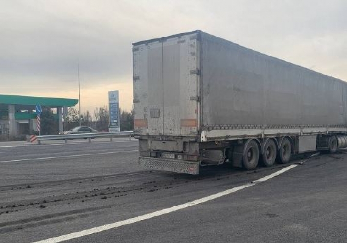 ДТП с омлетом: под Днепром случилась курьезная авария, фото