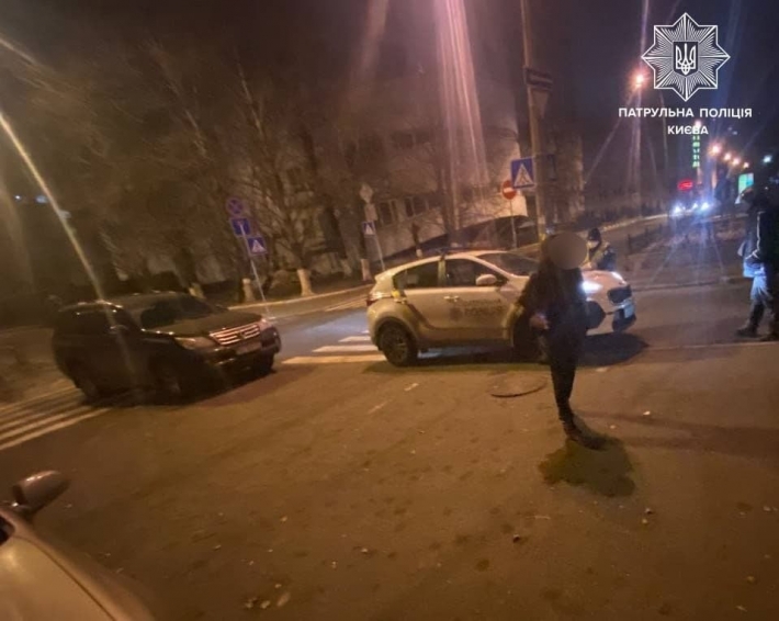 Чуть не стала второй Зайцевой: в Киеве пьяная девушка на Lexus устроила ДТП, фото