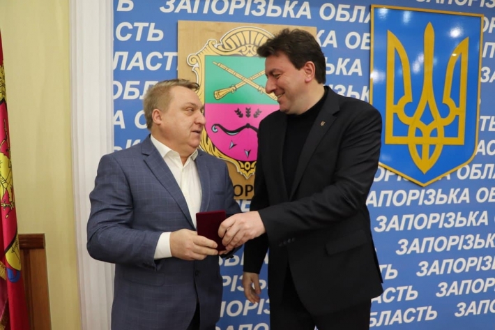 Руководителей-рекордсменов Мелитопольского района наградили медалями и грамотами (фото)