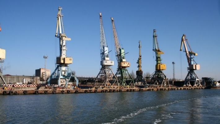 В Бердянске сотрудников порта отстранили от работы из-за сертификата