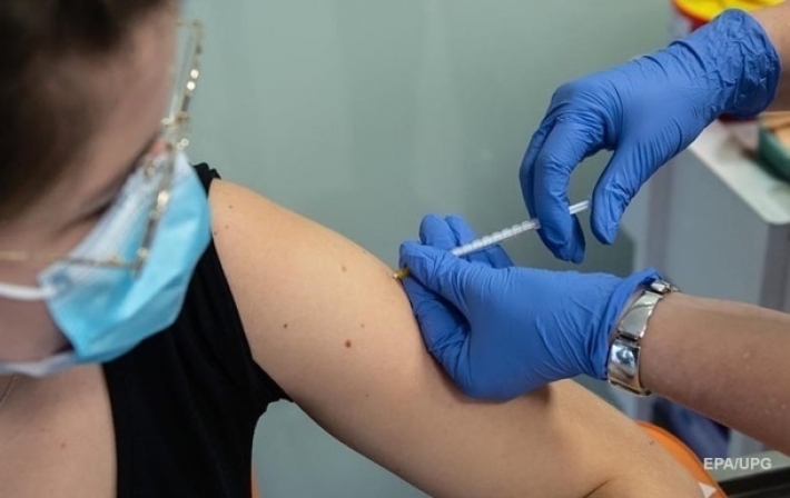 Больнице на Закарпатье запретили проводить COVID-прививки
