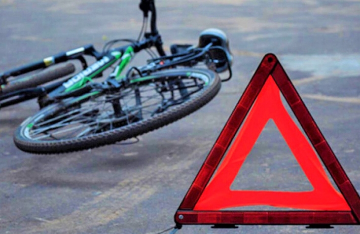 Под Запорожьем в ДТП погибли велосипедист и его пассажир