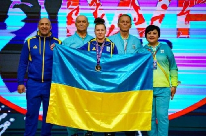 Украинская тяжелоатлетка Мария Гангур стала чемпионкой мира