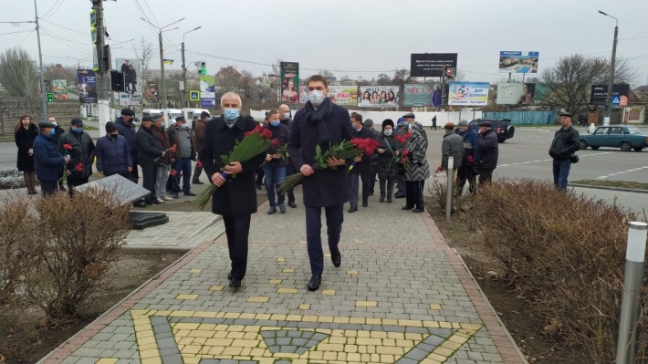 В Мелитополе почтили память героев-чернобыльцев (фото)