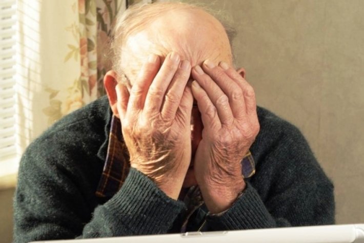 В Запорожье мошенники обманули пенсионера на 65 тысяч гривен