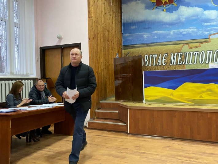 В Мелитопольском райсовете депутат досрочно прекратил свои полномочия (видео)