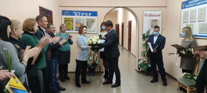 День рождения в один день - в Мелитополе поздравляли Пенсионный фонд и Центр занятости (фото)