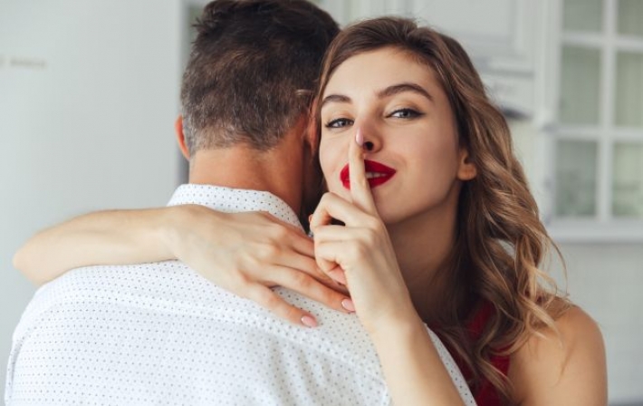 Задайте эти четыре вопроса разведенному мужчине, прежде чем начать отношения с ним