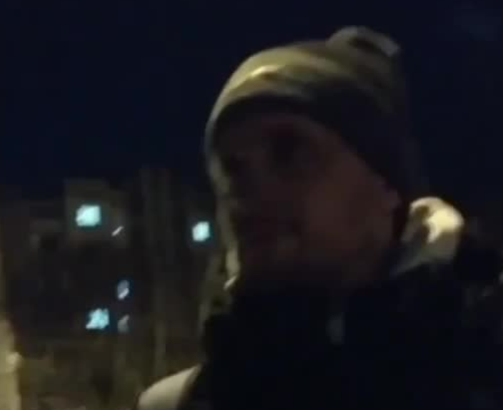 Ждал подростка, а встретил крепких парней: в Киеве активисты избили педофила, видео