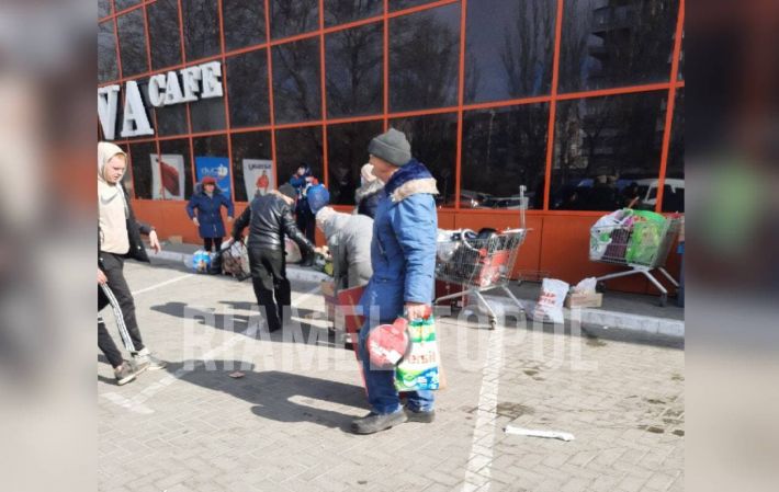 В Днепропетровской области женщина повесилась на трубе отопления: фото 18+
