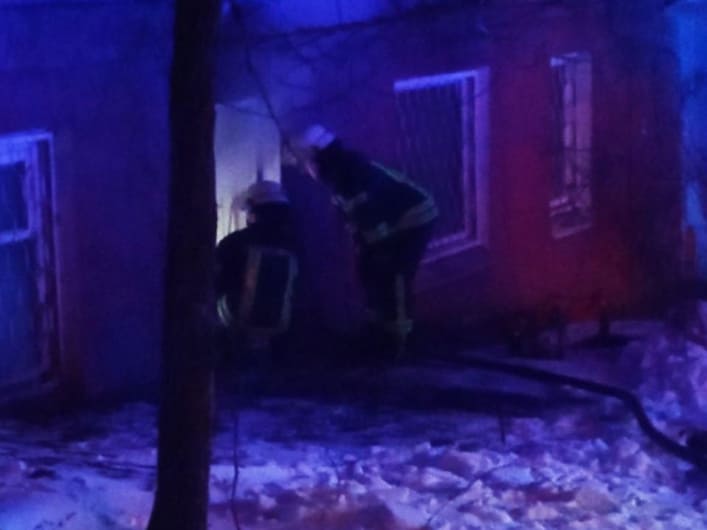 В центре Запорожья тушили пожар в многоэтажном доме 