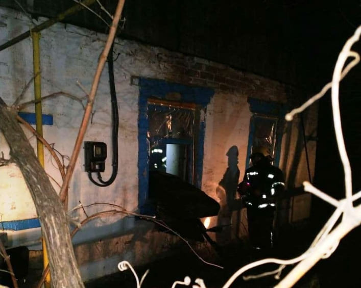 В Мелитопольском районе спасатели ликвидировали пожар в жилом доме