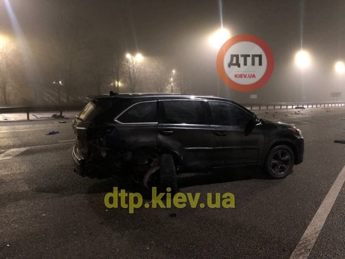 На Одесской трассе произошло масштабное ДТП с участием четырех авто