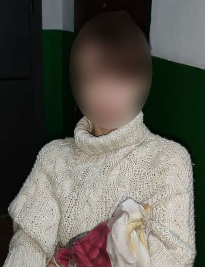 В Запорожье 29-летняя женщина нападала на своих малолетних детей