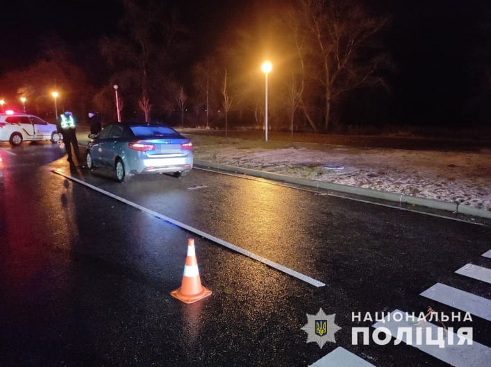 В Запорожской области авто-леди сбила трех военнослужащих