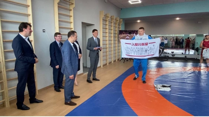 Какой подарок Министр молодежи и спорта Вадим Гутцайт увез из Мелитополя