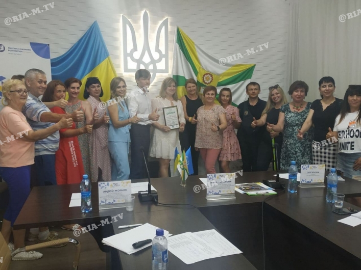 Первый зам мэра Мелитополя получила диплом за рекорд Украины