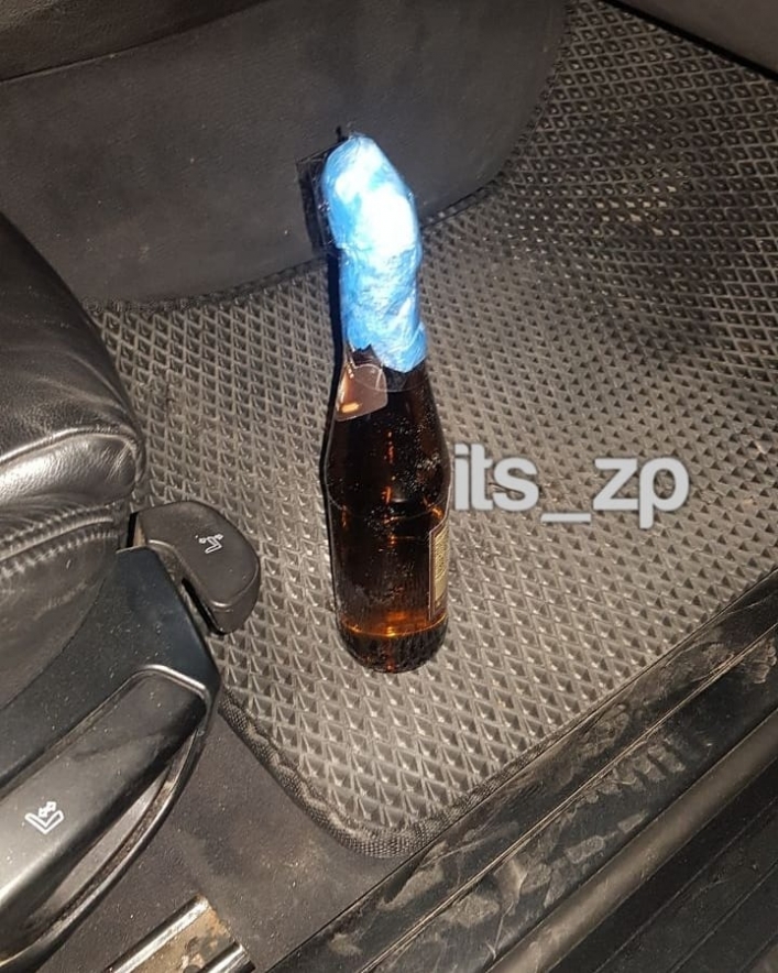 В Запорожье полиция нашла в авто оружие и "коктейль Молотова" (фото)