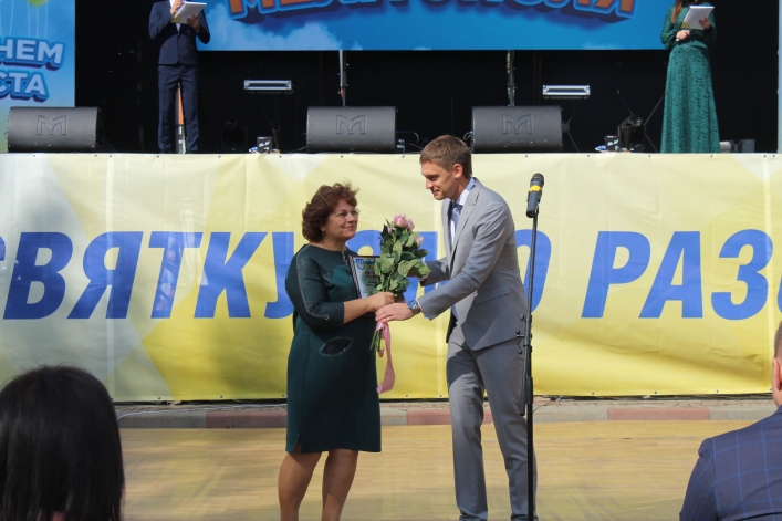 Кому в Мелитополе на главной сцене Дня города награды раздавали, фото 9