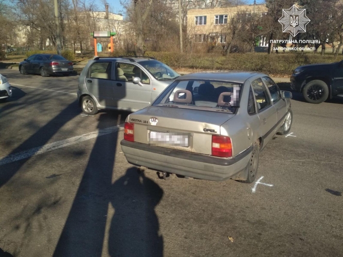 В Запорожье водитель "под кайфом" спровоцировал ДТП (фото)