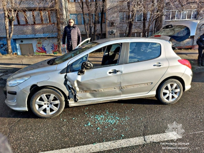 Совершил ДТП и сбежал - в Запорожье разыскивают водителя Volkswagenа
