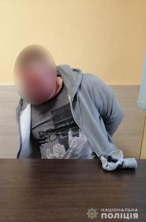 В Запорожье мужчина избил жену на глазах у 5-летнего сына