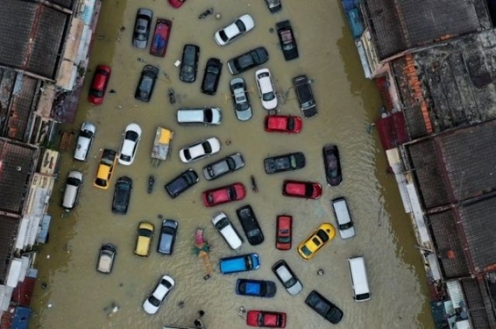 В Малайзии произошло масштабное наводнение: погибли 50 людей