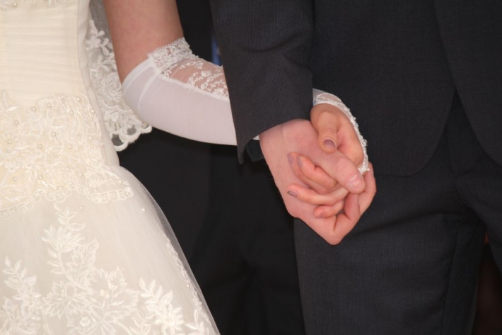 Украинцам напомнили, кому и когда запрещено жениться