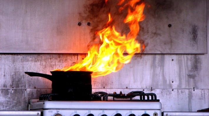 В Мелитополе из-за сгоревшей еды едва не задохнулись две женщины